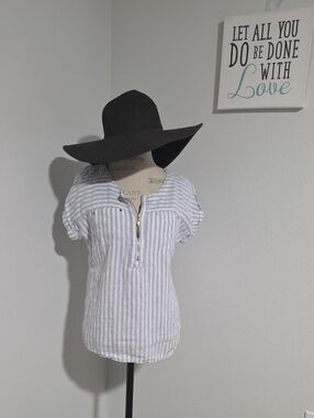 Ellen Tracy Linen Striped Tunic Top with Gold-tone Zip Front